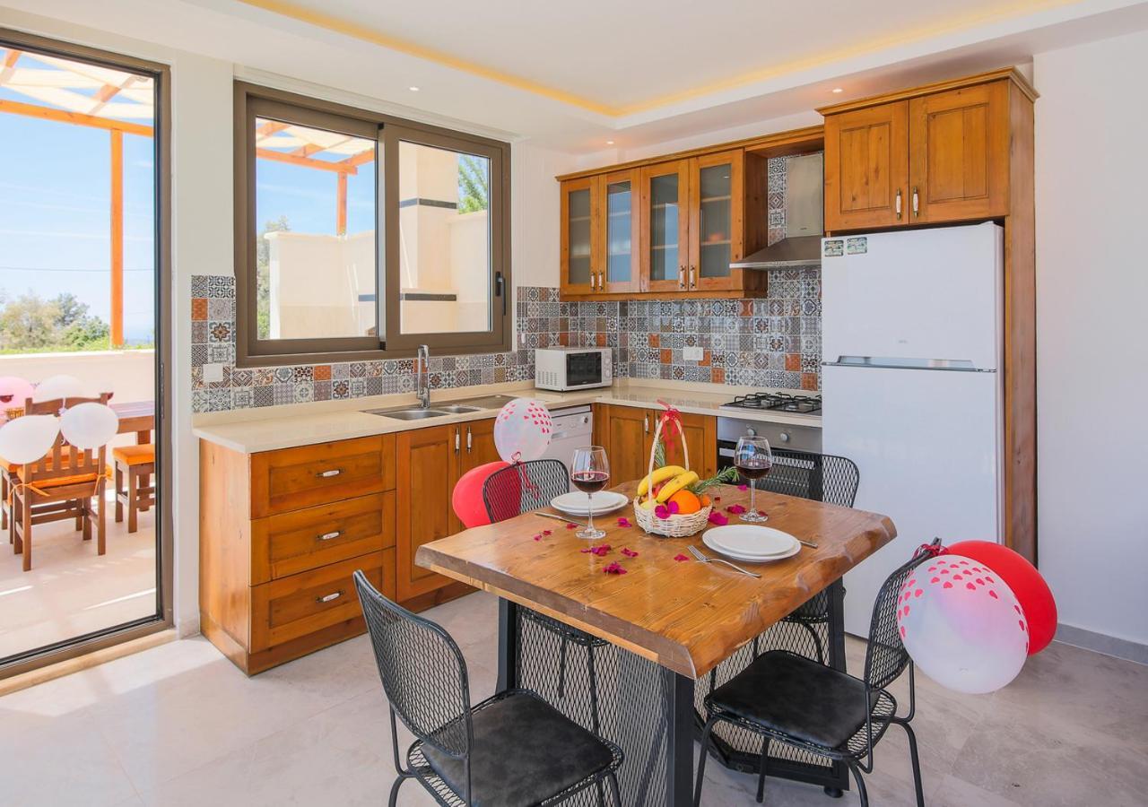 Villa 1 Sleeps 2 Honeymoon Isolated Infinity-Villa Orkide Uzumlu  Dış mekan fotoğraf