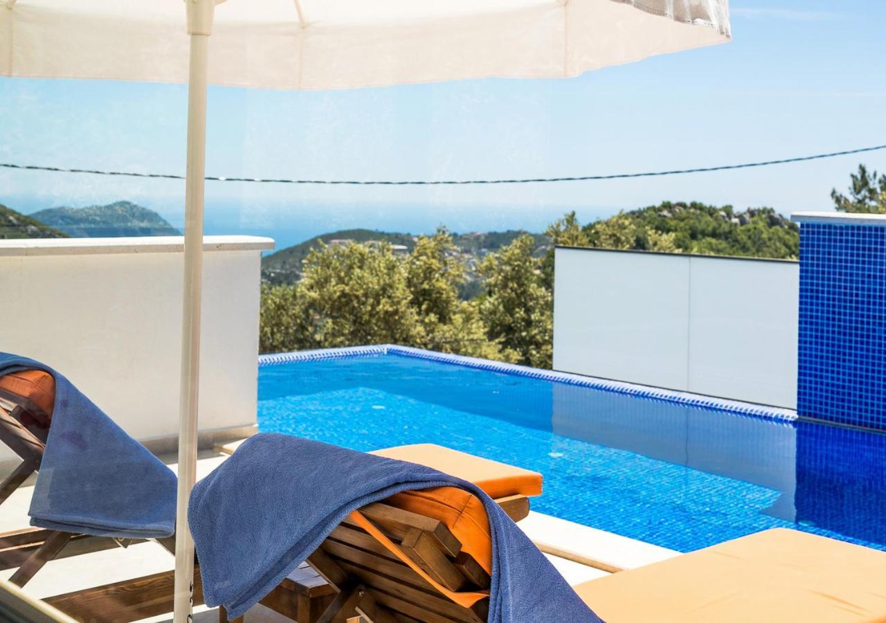 Villa 1 Sleeps 2 Honeymoon Isolated Infinity-Villa Orkide Uzumlu  Dış mekan fotoğraf